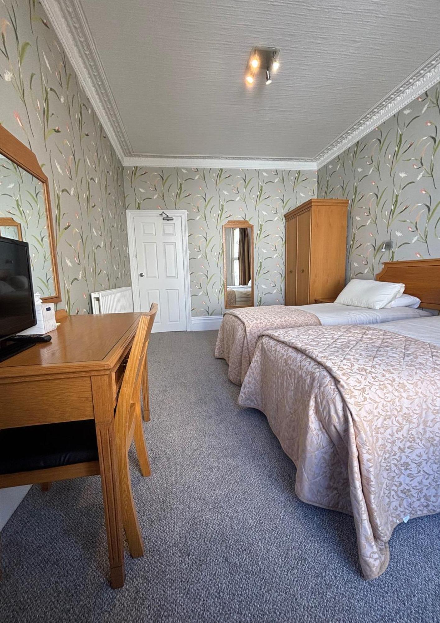 Welbeck Hotel & Apartments Douglas Dış mekan fotoğraf