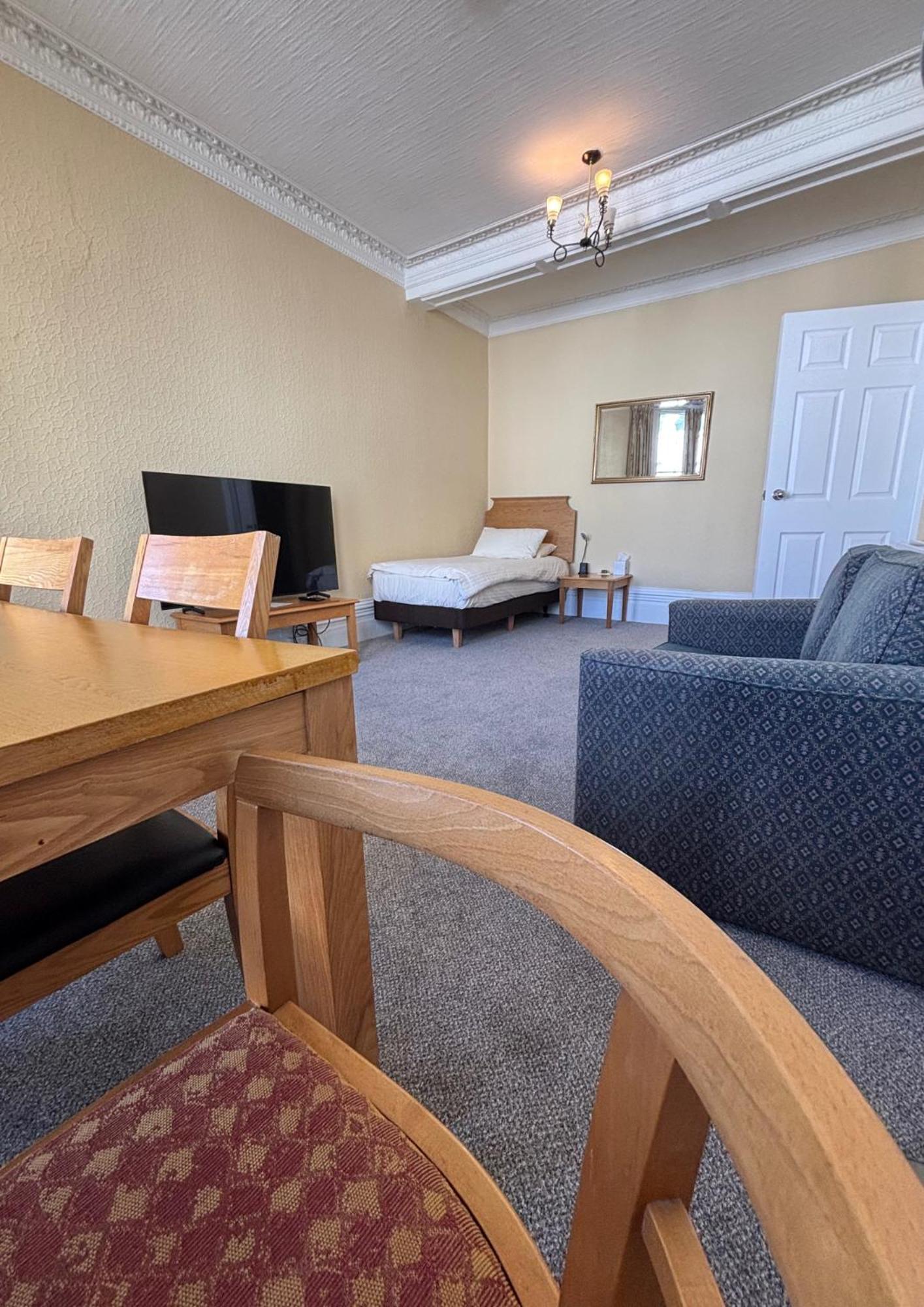 Welbeck Hotel & Apartments Douglas Dış mekan fotoğraf