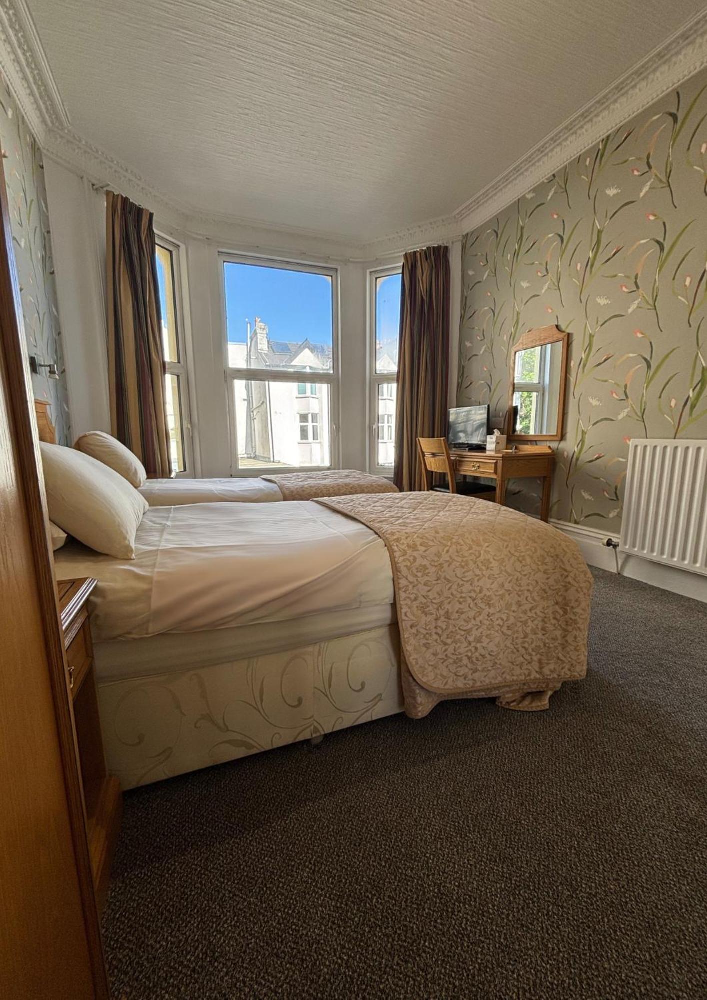 Welbeck Hotel & Apartments Douglas Dış mekan fotoğraf