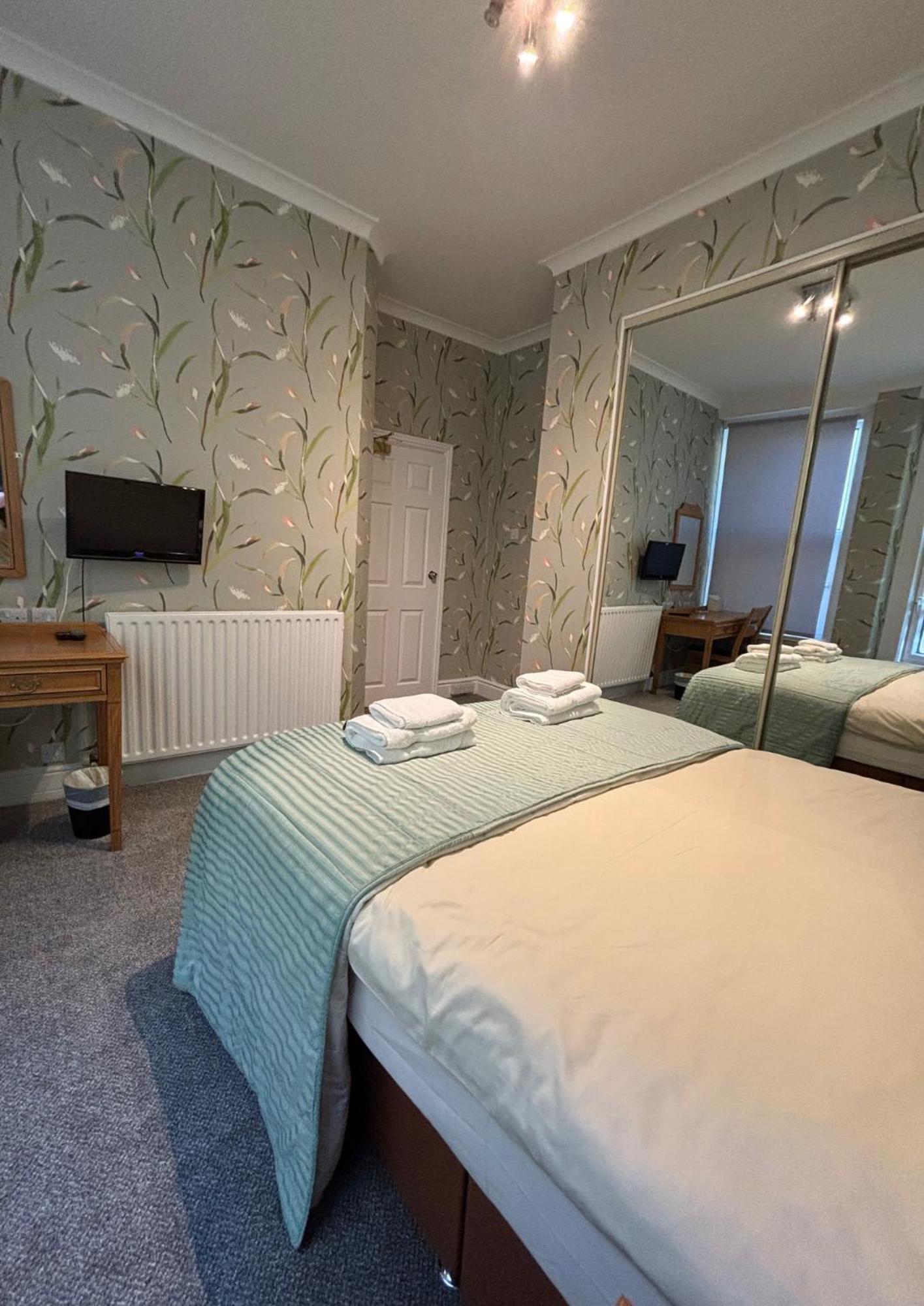 Welbeck Hotel & Apartments Douglas Dış mekan fotoğraf
